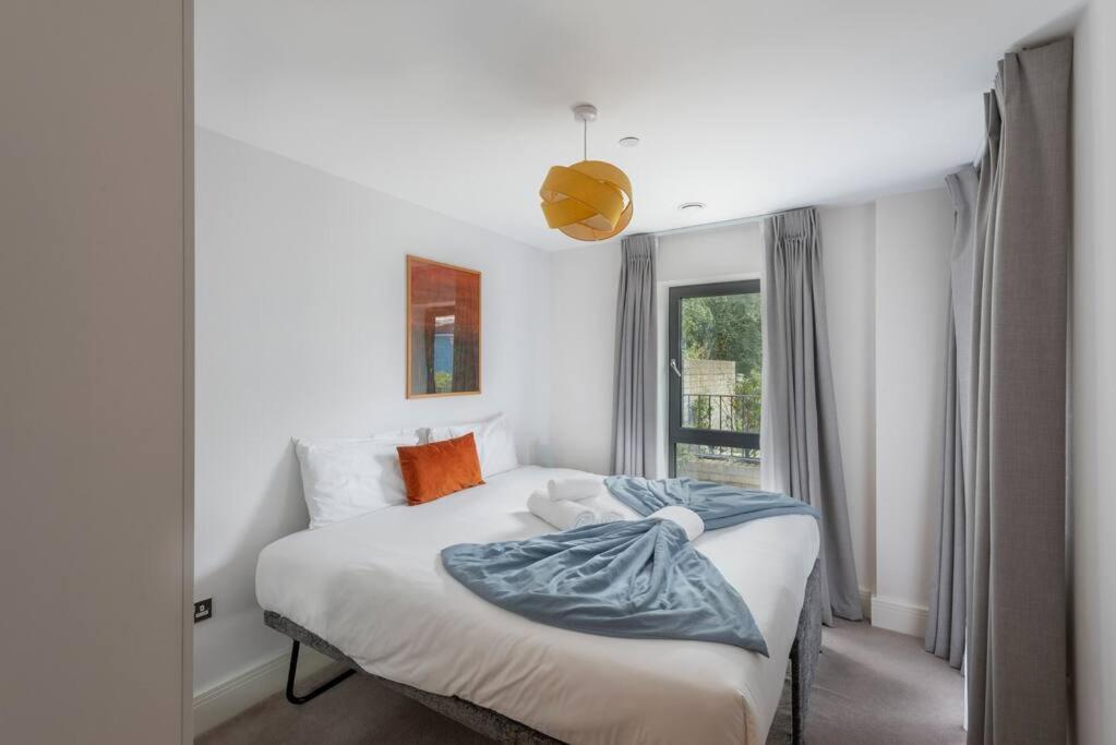 Stylish 2 Bed 2 Bath In Highgate & Free Parking Daire Londra Dış mekan fotoğraf